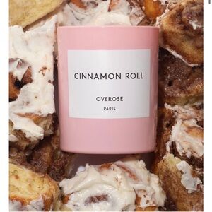 Cinnamon Roll Scented Candle - Pink